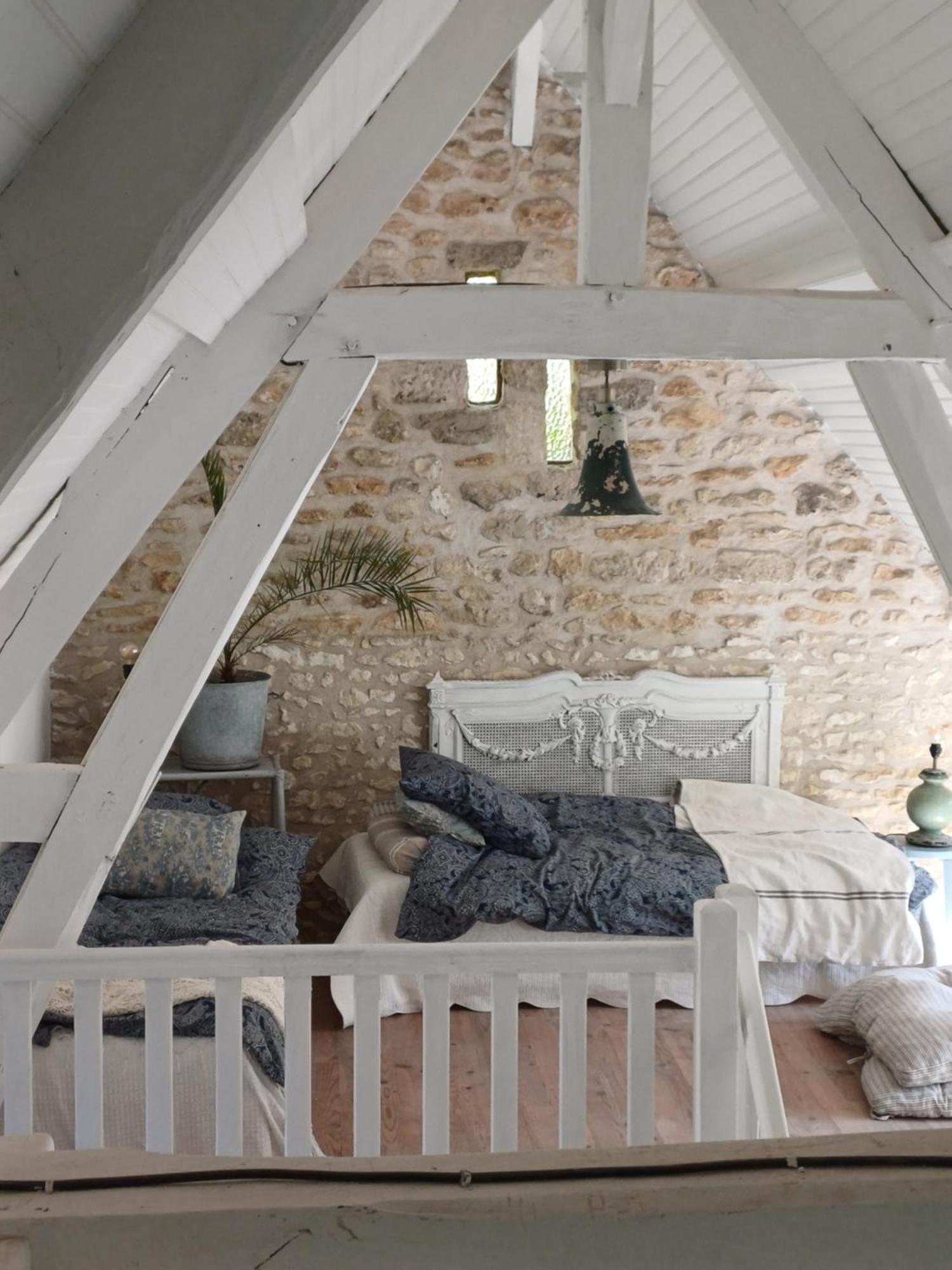 French Countryside Near Paris! Holiday home Courcelles-les-Gisors